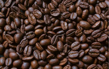 Cà Phê Hạt Nguyên Chất: Hướng Dẫn Chuyên Sâu Cách Nhận Biết, Chọn Mua, Xay Pha Và Bảo Quản Đúng Chuẩn